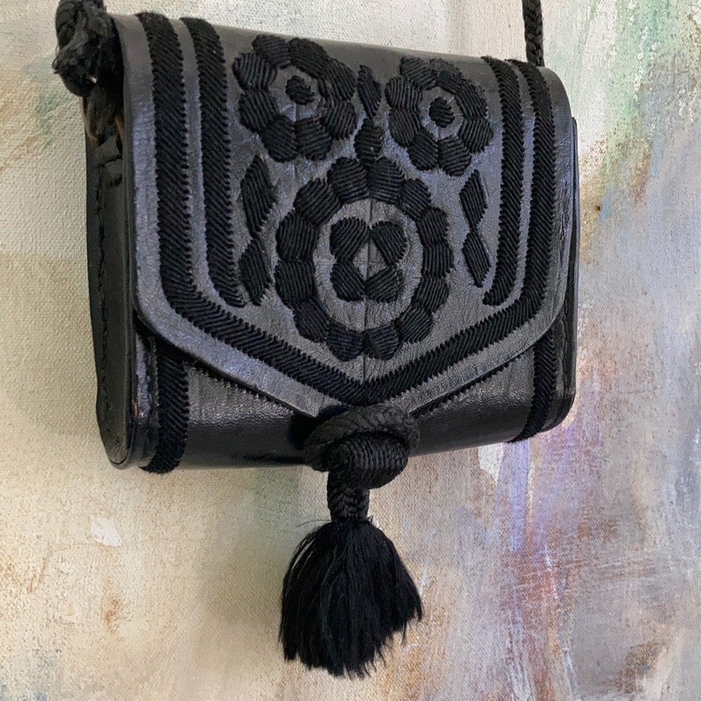 VINTAGE 5” x 5” crossbody bag hand made in Morocco leather, silk embroidered - Picture 2 of 16